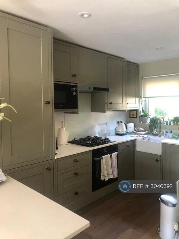 2 bedroom maisonette for rent
