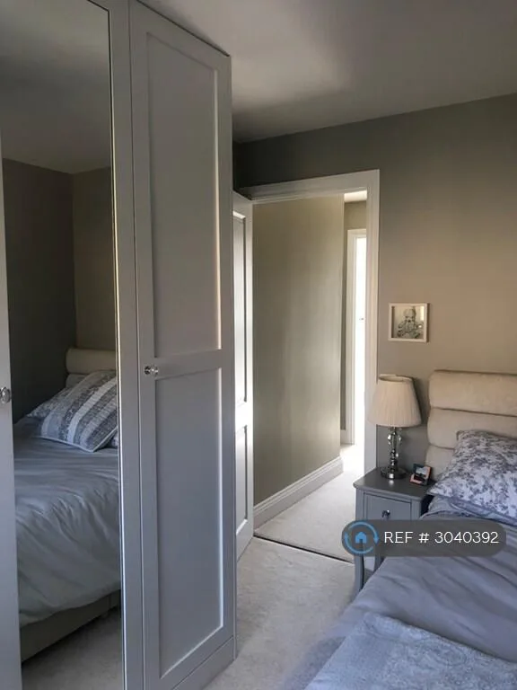2 bedroom maisonette for rent