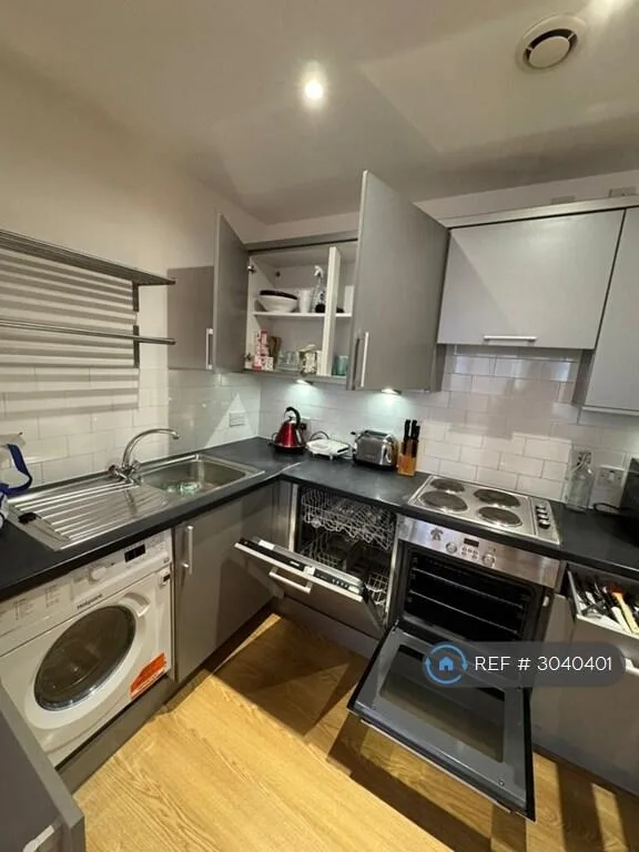 3 bedroom flat for rent