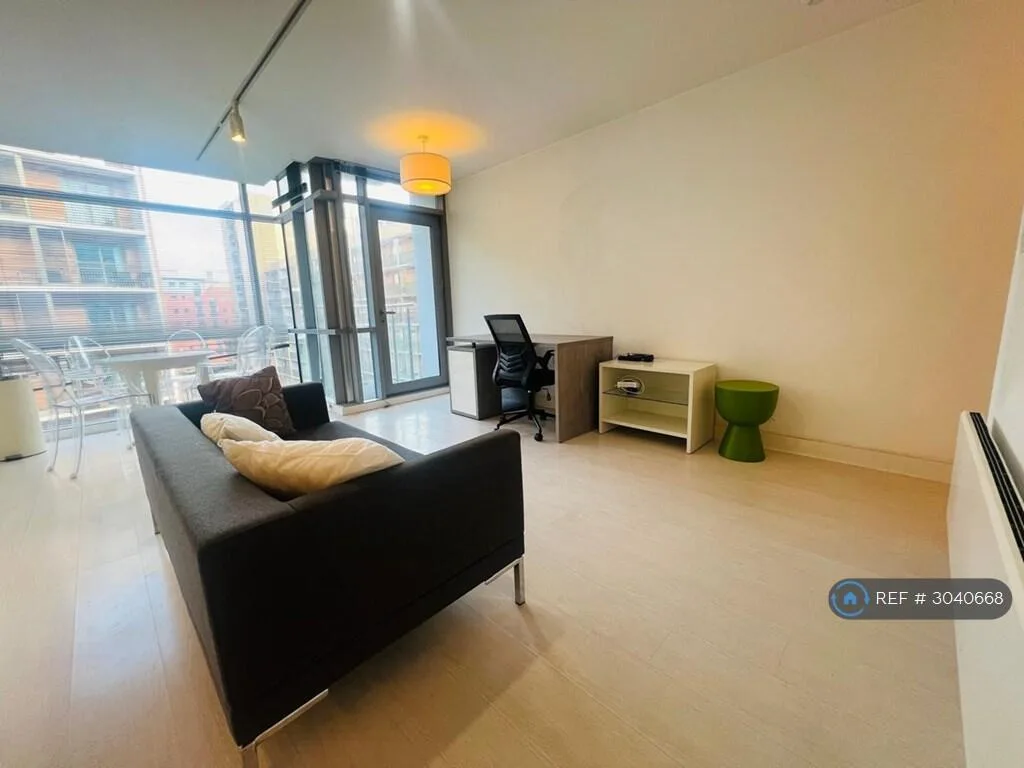 Studio flat for rent