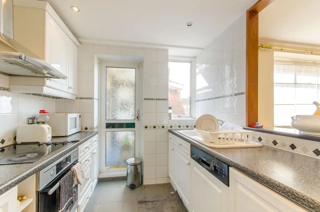 2 bedroom flat for rent