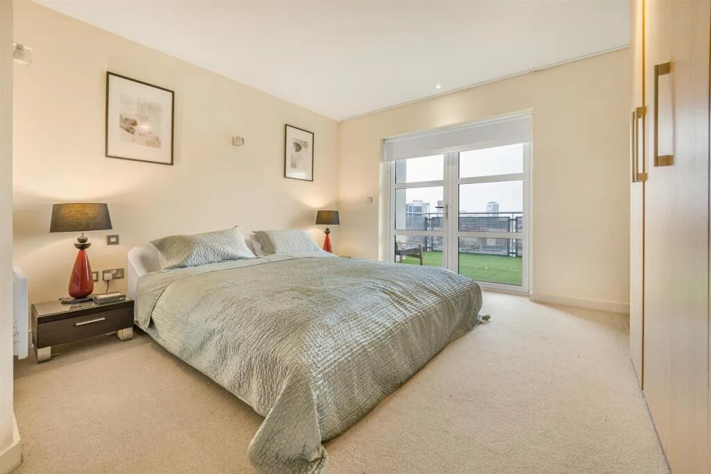 2 bedroom penthouse for rent