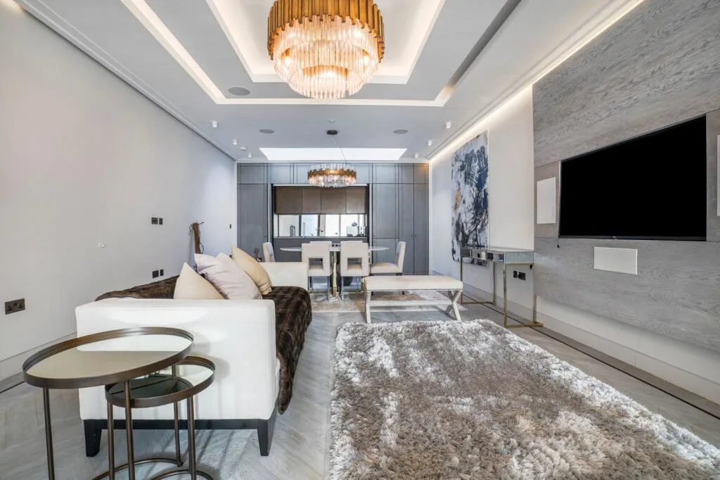 1 bedroom maisonette for rent
