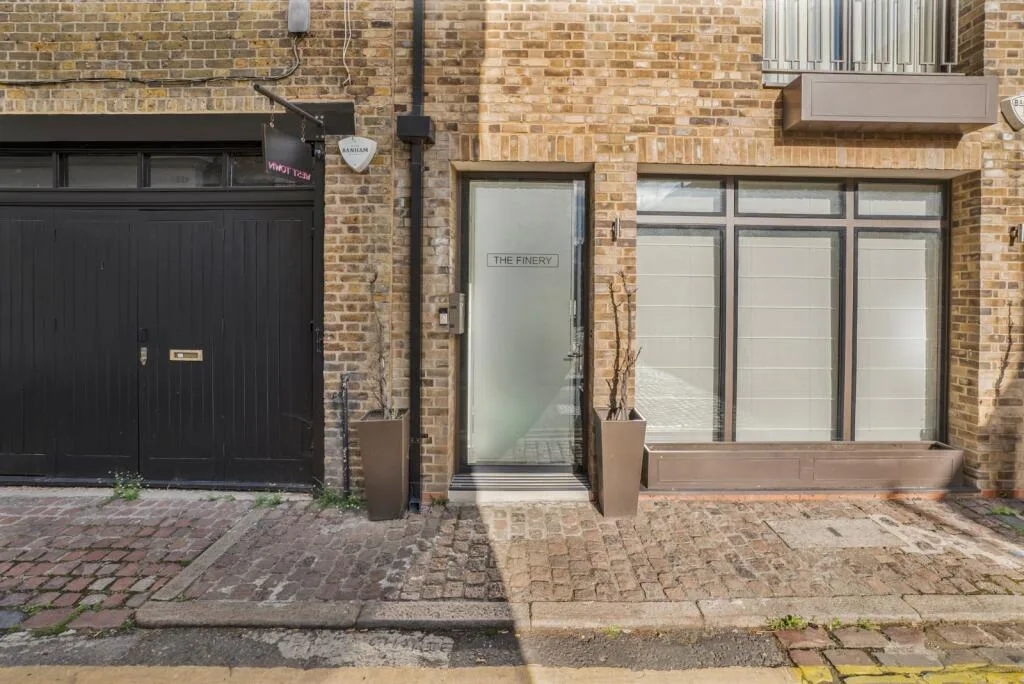 1 bedroom maisonette for rent