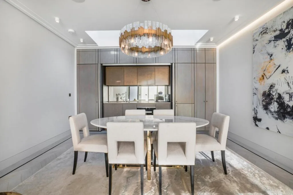1 bedroom maisonette for rent
