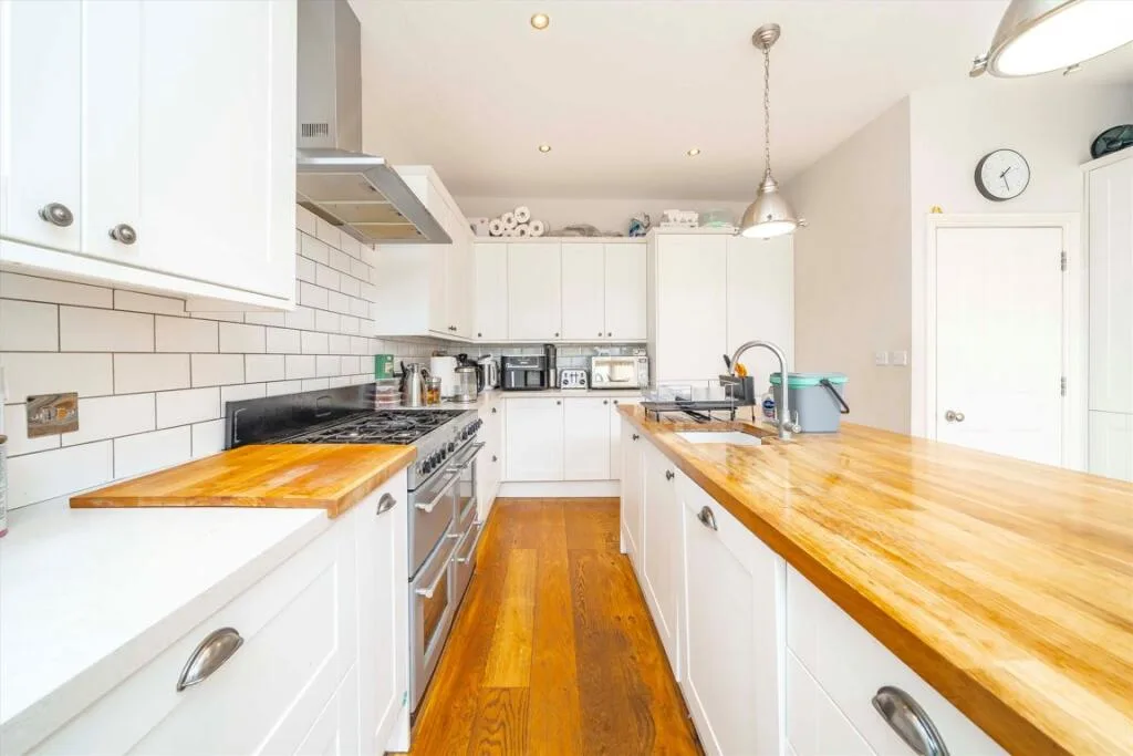 4 bedroom house for rent