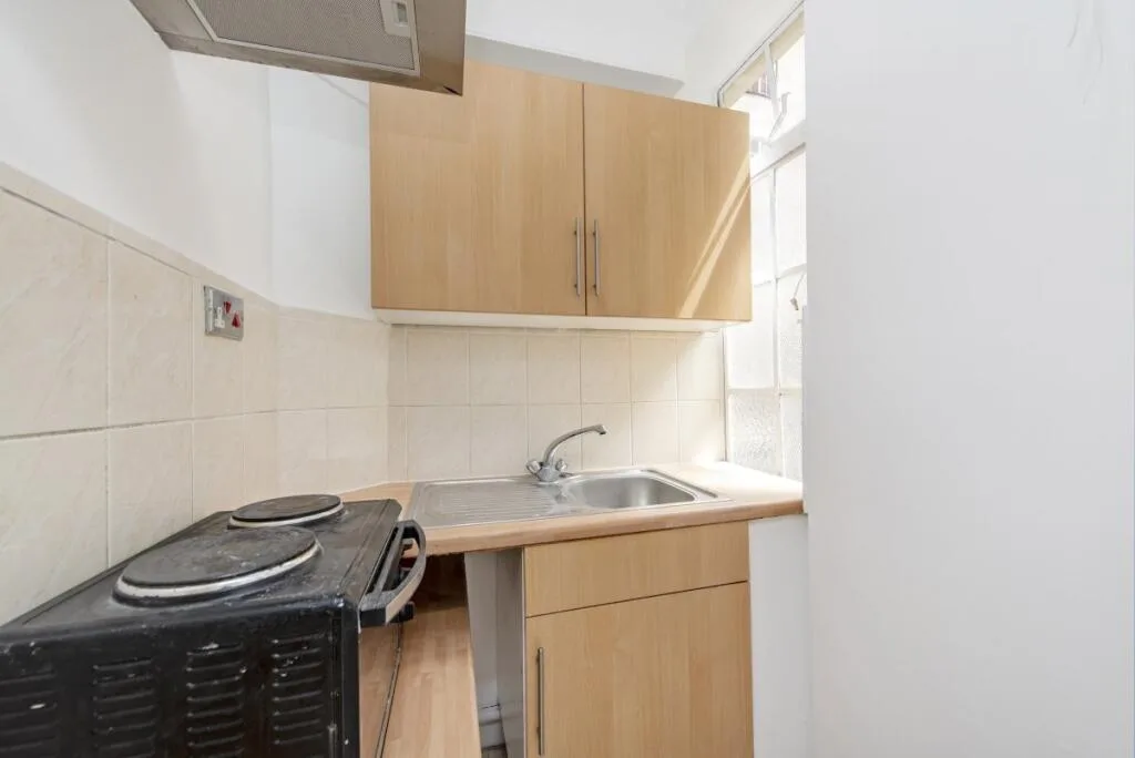 Studio flat for rent