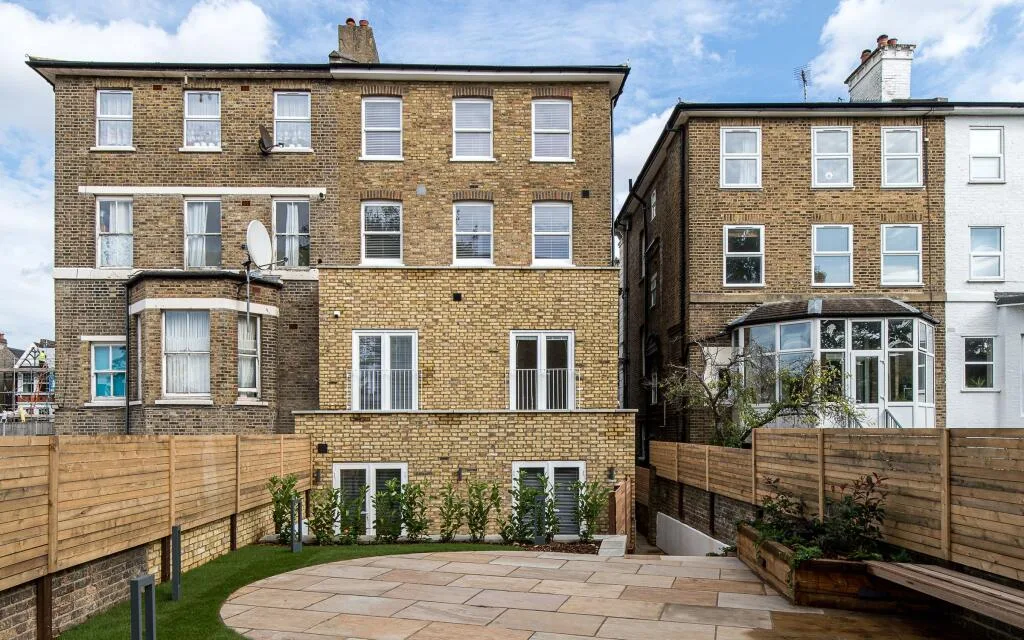Studio flat for rent