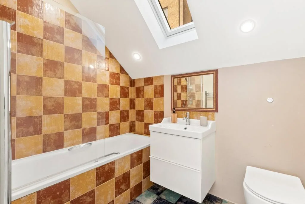 5 bedroom mews property for rent