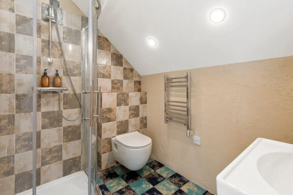 5 bedroom mews property for rent