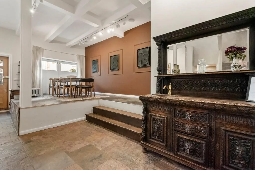 5 bedroom mews property for rent