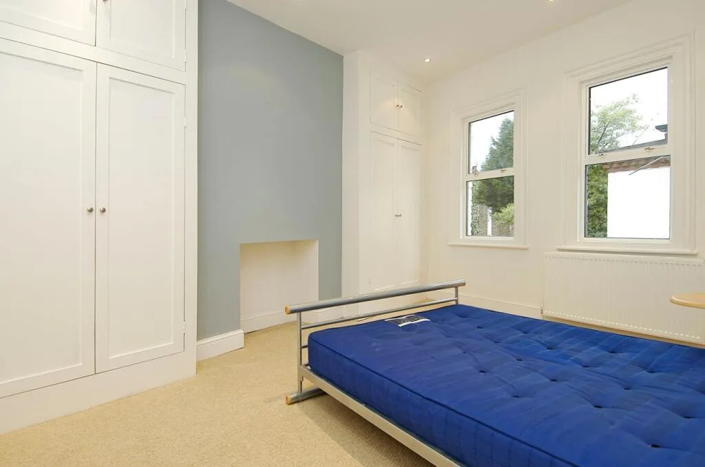 3 bedroom maisonette for rent