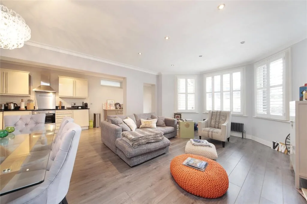 2 bedroom flat for rent