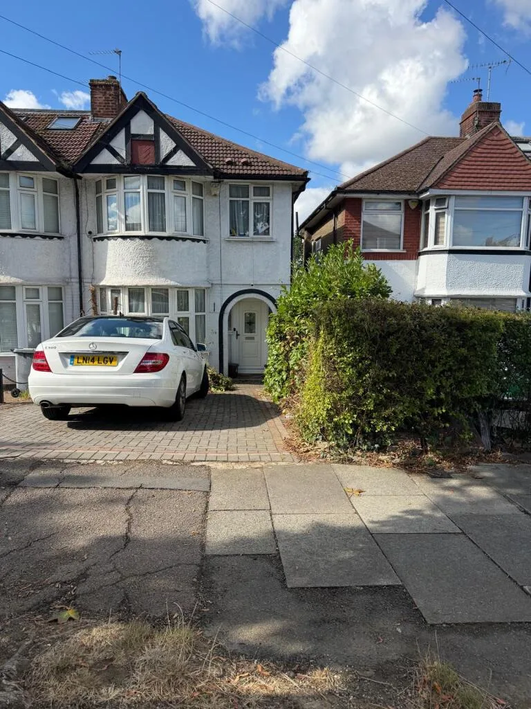 3 bedroom semi-detached house for rent