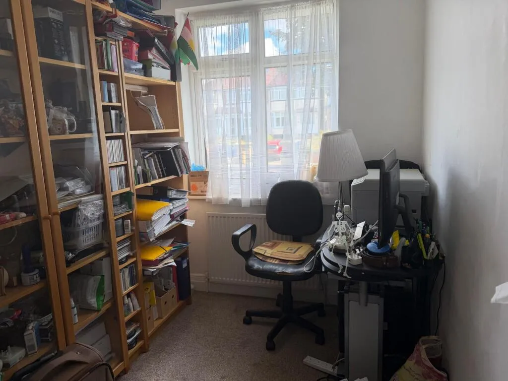 3 bedroom semi-detached house for rent