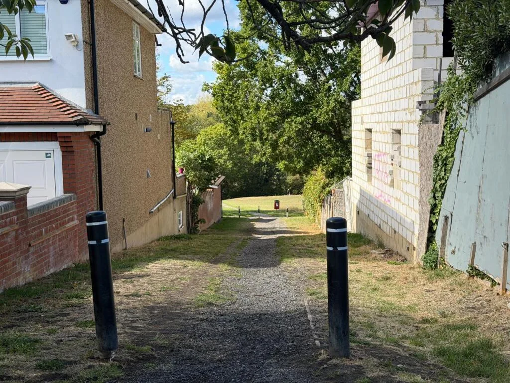 3 bedroom semi-detached house for rent