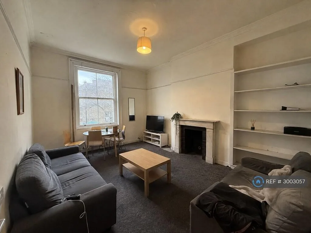 5 bedroom flat for rent