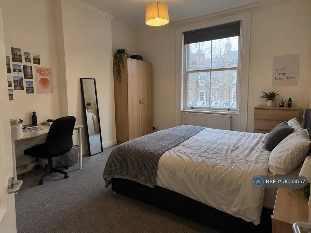 5 bedroom flat for rent