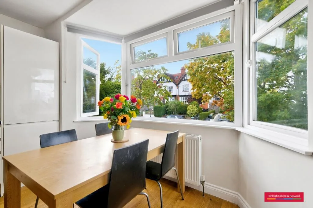 3 bedroom flat for rent