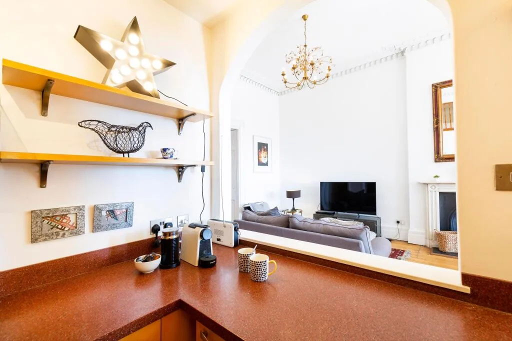 3 bedroom flat for rent