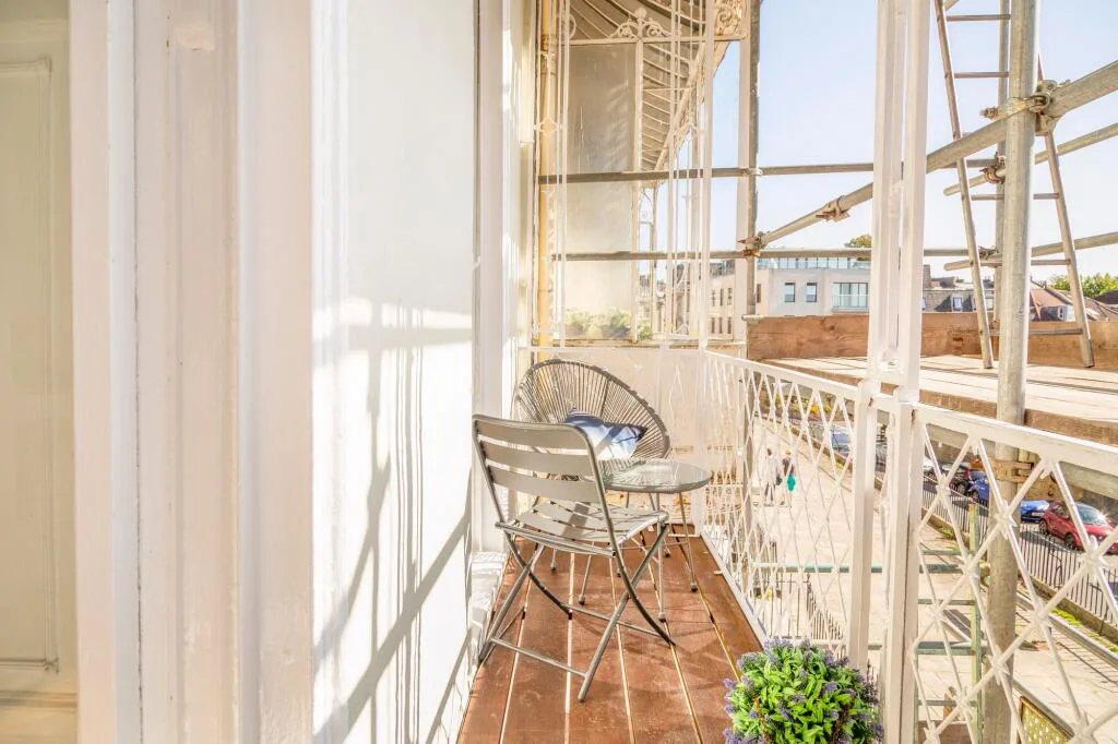 3 bedroom flat for rent