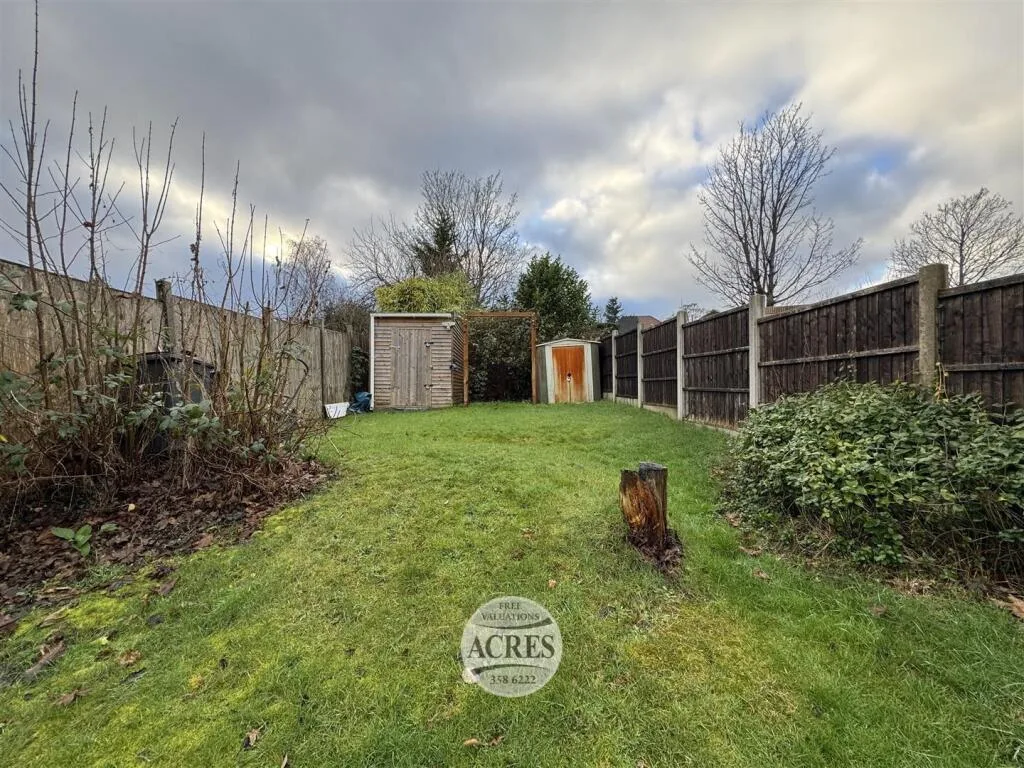 3 bedroom semi-detached house for rent