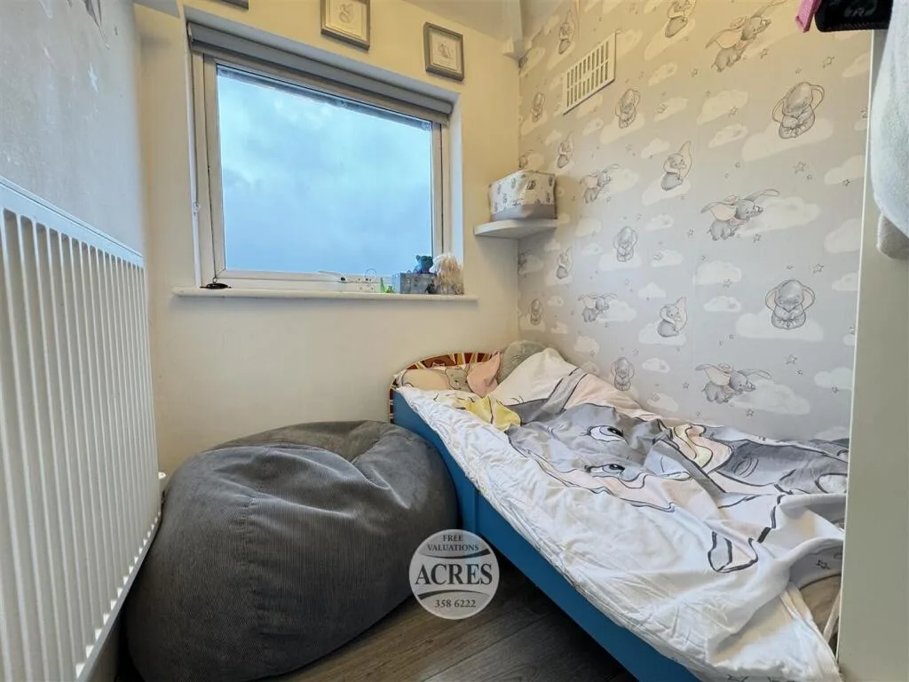 3 bedroom semi-detached house for rent