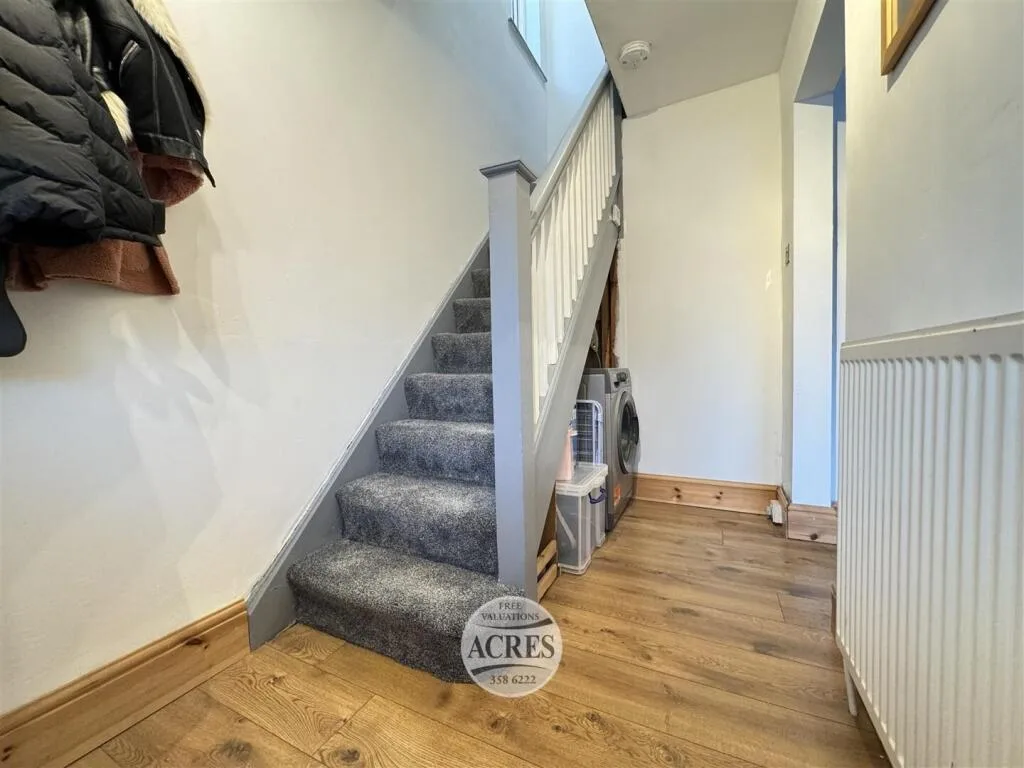 3 bedroom semi-detached house for rent
