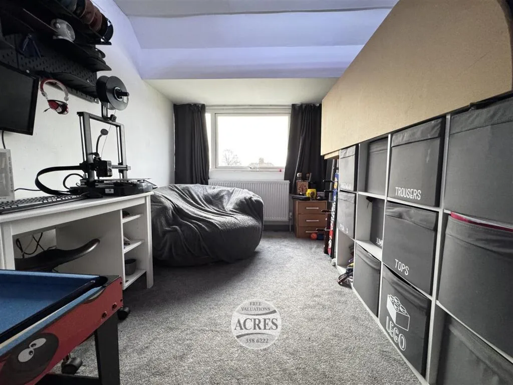 3 bedroom semi-detached house for rent