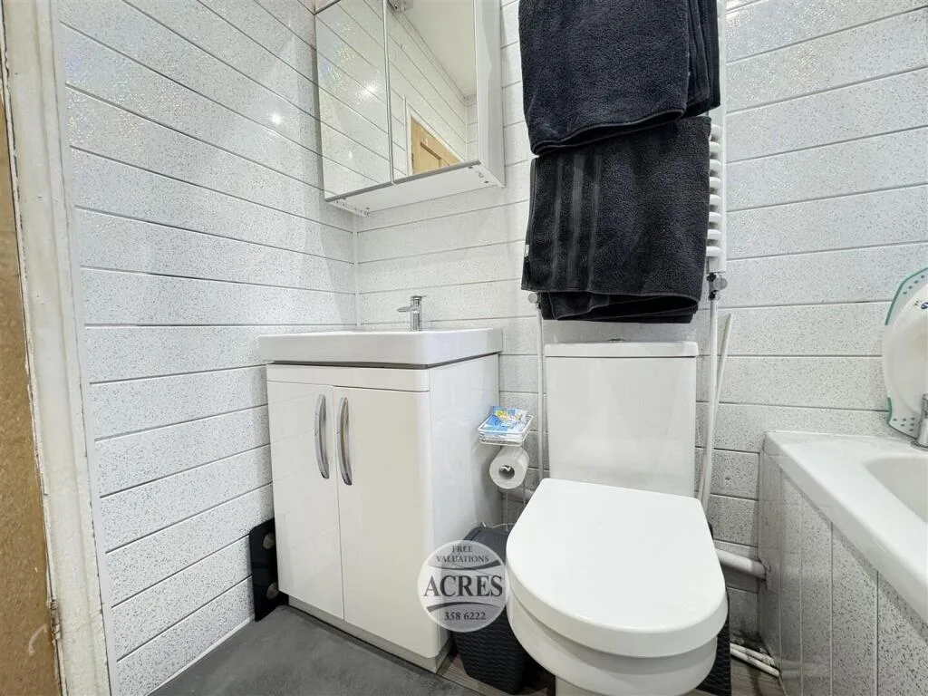 3 bedroom semi-detached house for rent