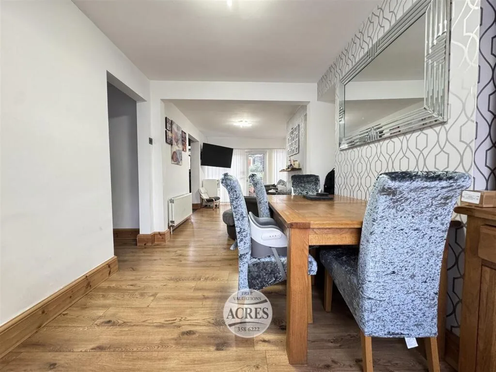 3 bedroom semi-detached house for rent