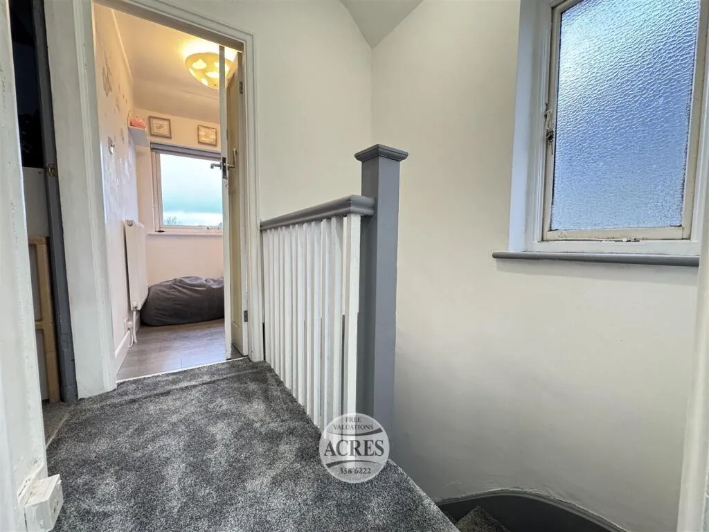 3 bedroom semi-detached house for rent