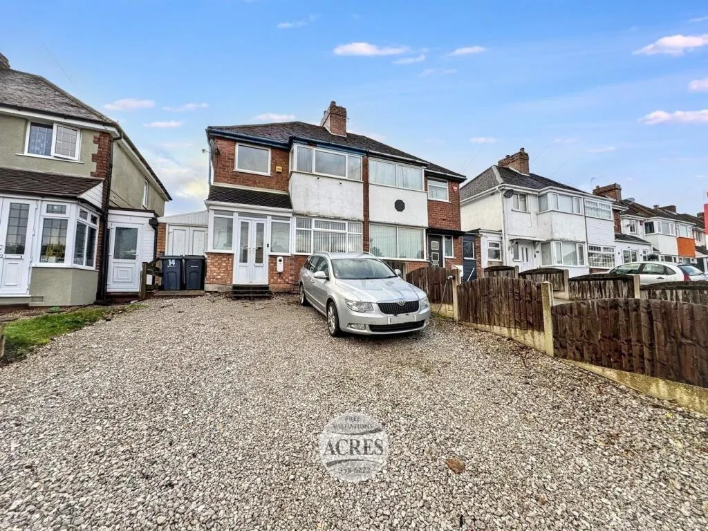 3 bedroom semi-detached house for rent
