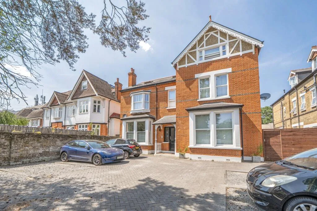2 bedroom flat for rent
