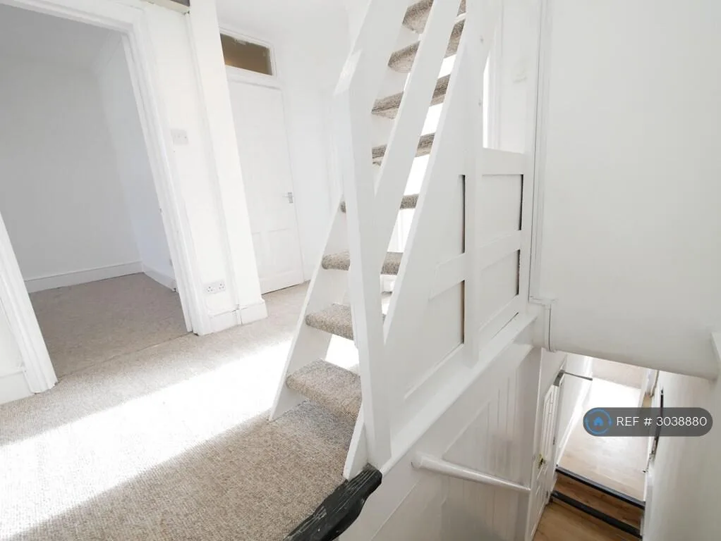 4 bedroom flat for rent