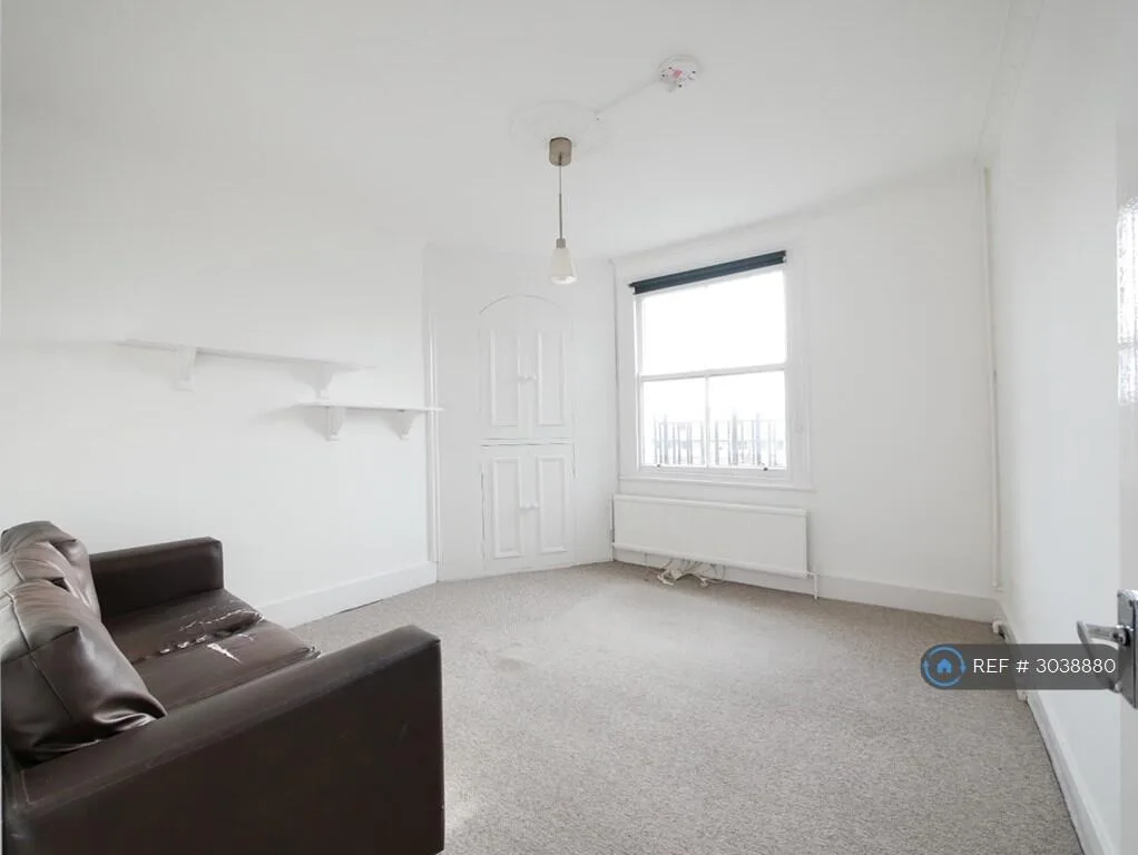 4 bedroom flat for rent