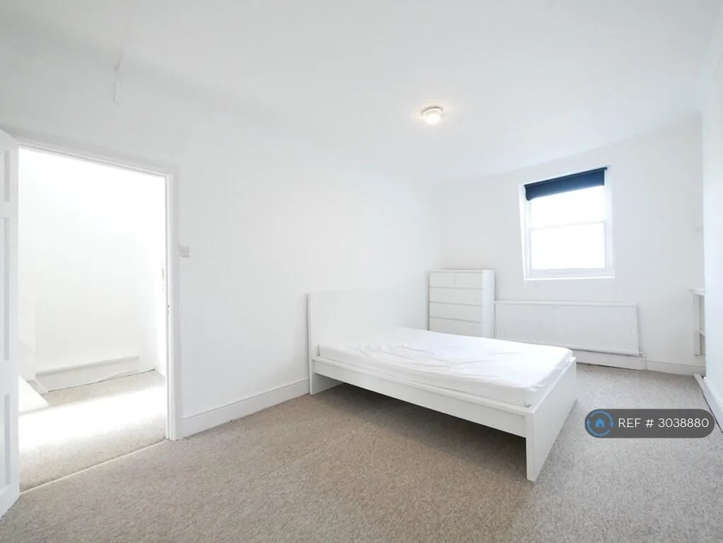 4 bedroom flat for rent