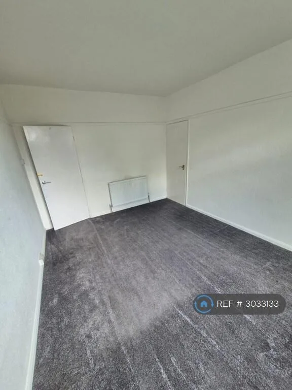 2 bedroom maisonette for rent
