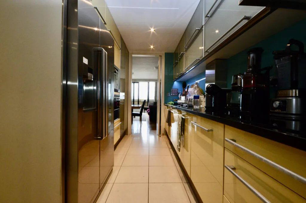 4 bedroom penthouse for rent