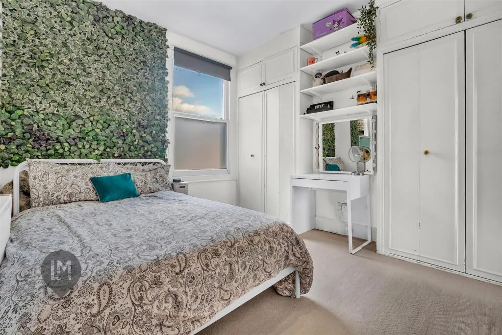 3 bedroom maisonette for rent