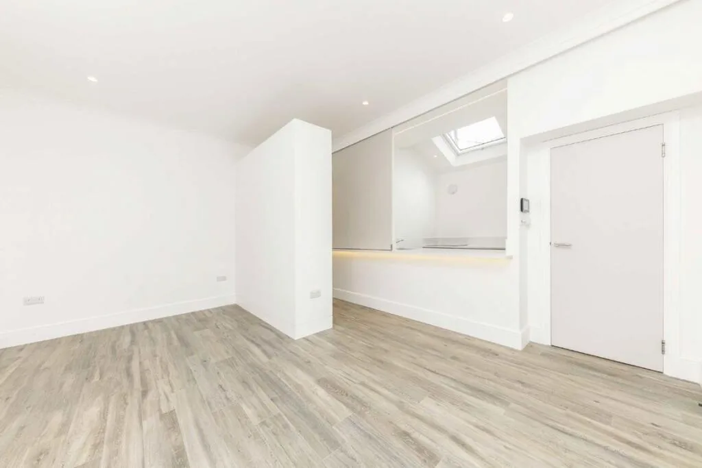Studio flat for rent
