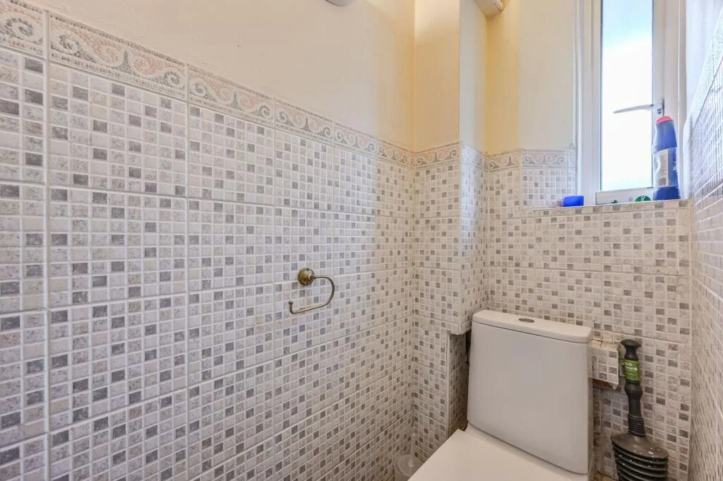 4 bedroom maisonette for rent