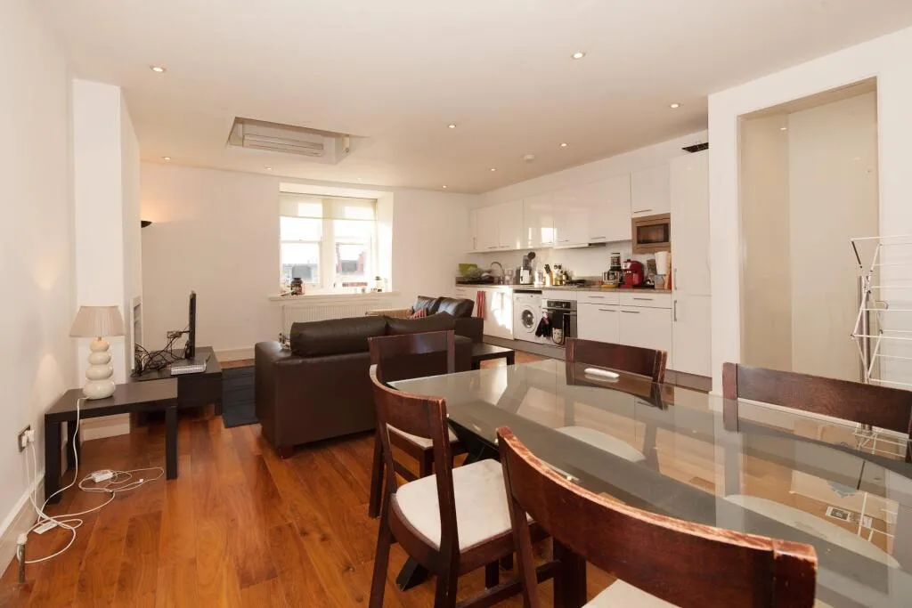3 bedroom flat for rent