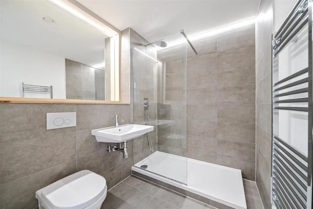2 bedroom town house for rent