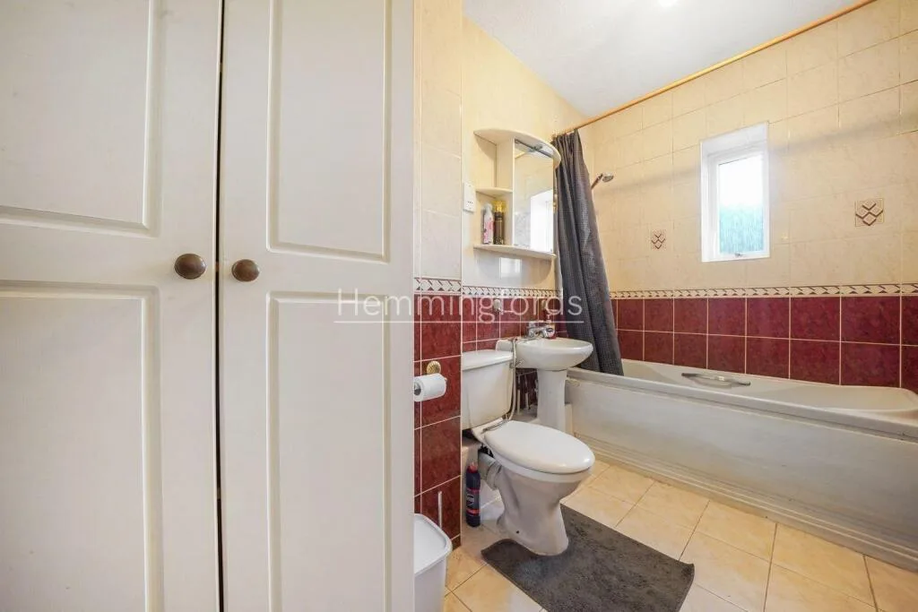 3 bedroom apartment for rent