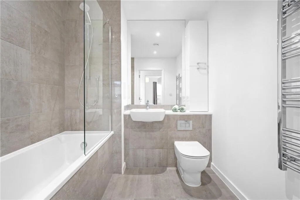3 bedroom apartment for rent