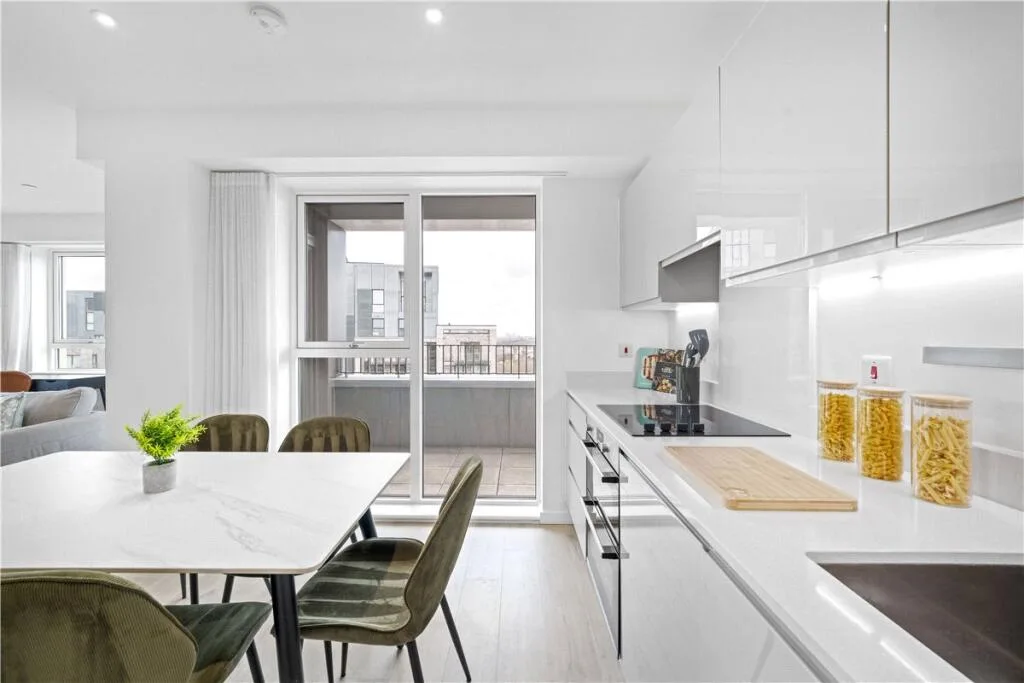 3 bedroom apartment for rent