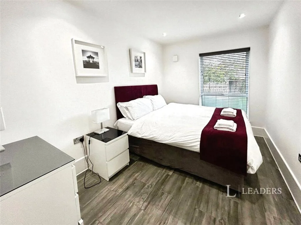 2 bedroom house for rent