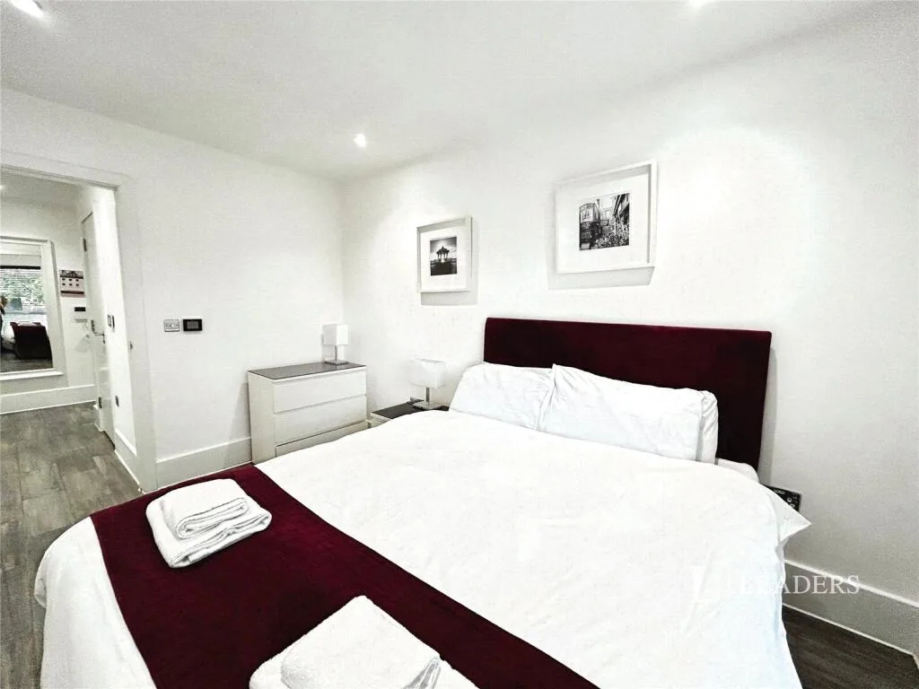 2 bedroom house for rent