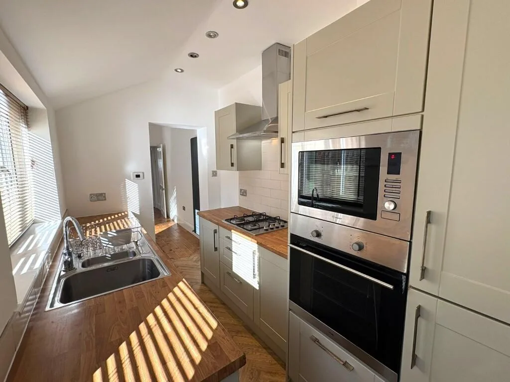 2 bedroom terraced house for rent